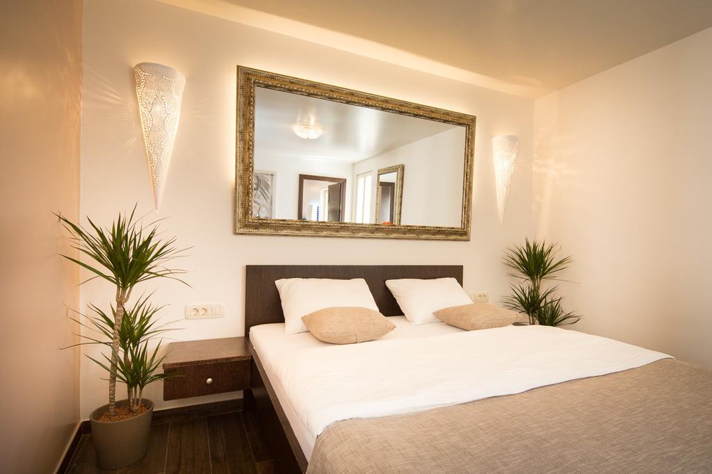 Apartment Shambala Sea View Rovinj Exteriör bild